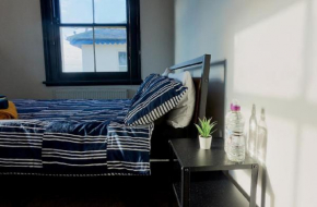 Modern Cosy Two Bed